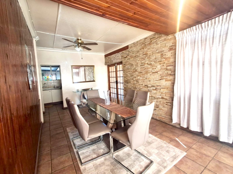 5 Bedroom Property for Sale in Sasolburg Ext 4 Free State